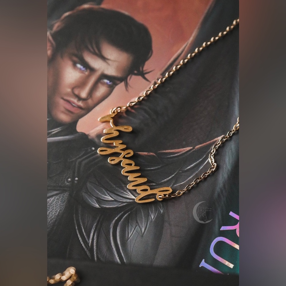 Enchanted Oddities.                          ACOTAR BatBoy Rhysand Necklace!
